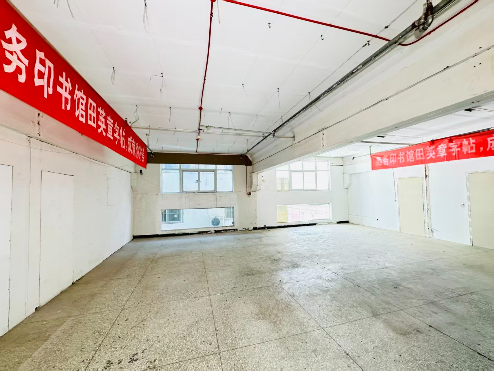 中兴智慧城建议再强化“人工智能算力中心、AI应用孵化、数字经济示范园”等产业概念，会更符合产业园招商语言